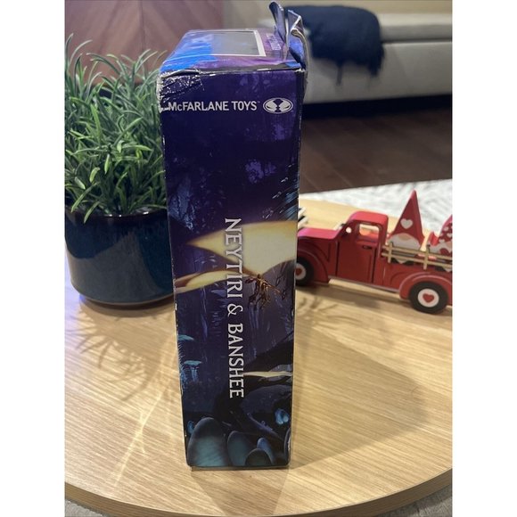 Avatar Neytiri & Banshee 9 Inch Figure with Accessories. - Picture 3 of 10